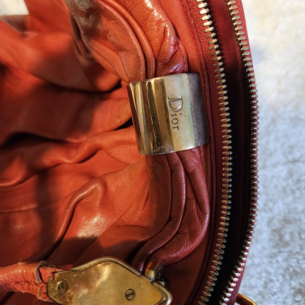Dior Red Leather Handbag W Snake Clasp - Picture 3 of 11
